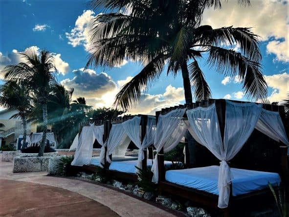 Cayo Santa Maria Cuba All Inclusive resorts. Heavenly sun beds by the pool