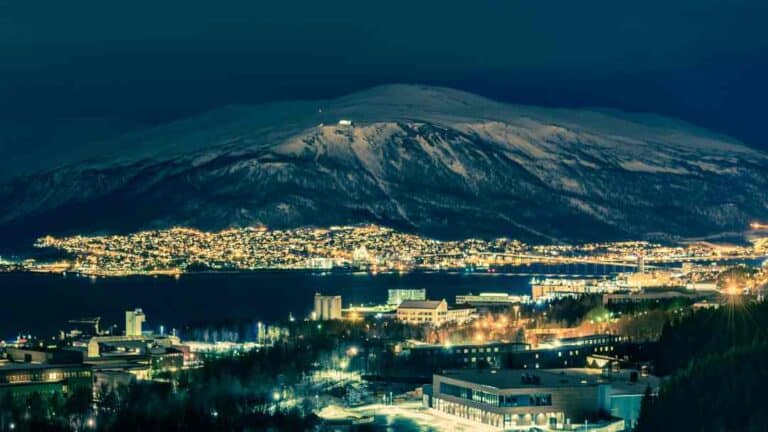 Is Tromso Worth Visiting Solo? 10 Compelling Reasons to Explore Norway’s Arctic Gem!